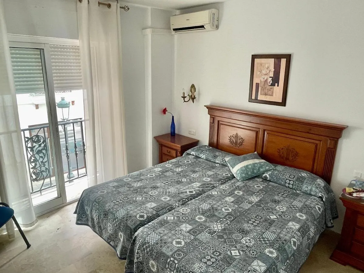 Hostal Dianes Nerja 0*,