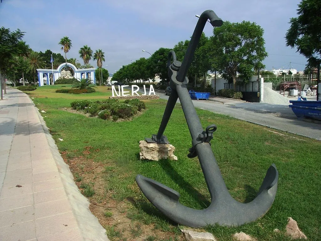 Hostal Dianes Nerja Apartamento